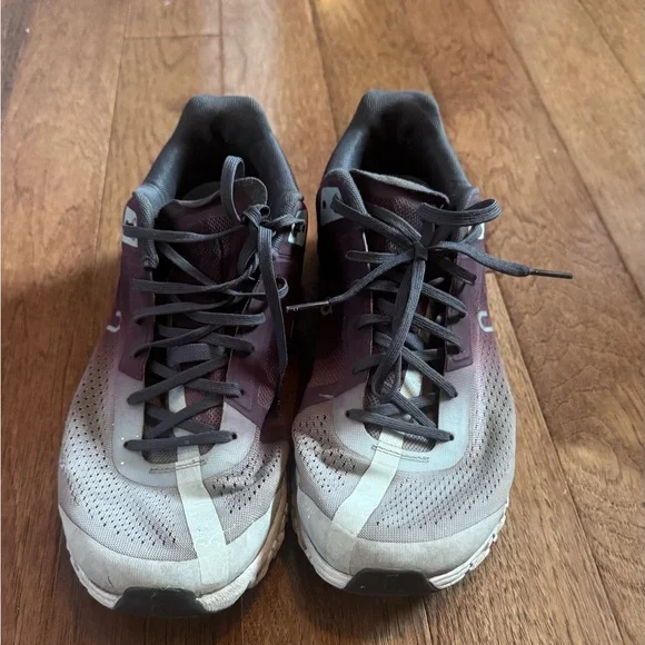 On Running Women's Cloudflow Shoes - Gray and Purple - Picture 4 of 4